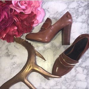 SOLD!!! Brown pumps